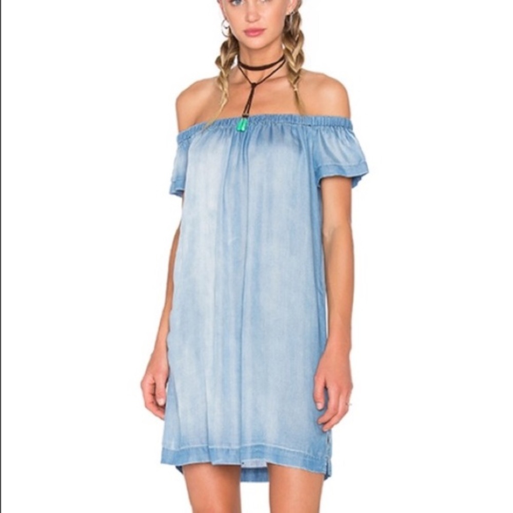 Bella Dahl Off The Shoulder Chambray Dress